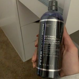 Peter Thomas Roth retinol fusion PM night serum
